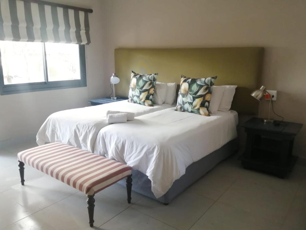 Zebrina Guest House Mbombela Exteriör bild