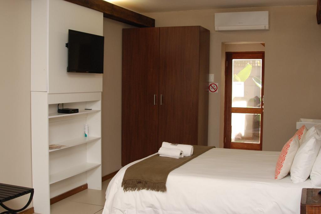 Zebrina Guest House Mbombela Exteriör bild