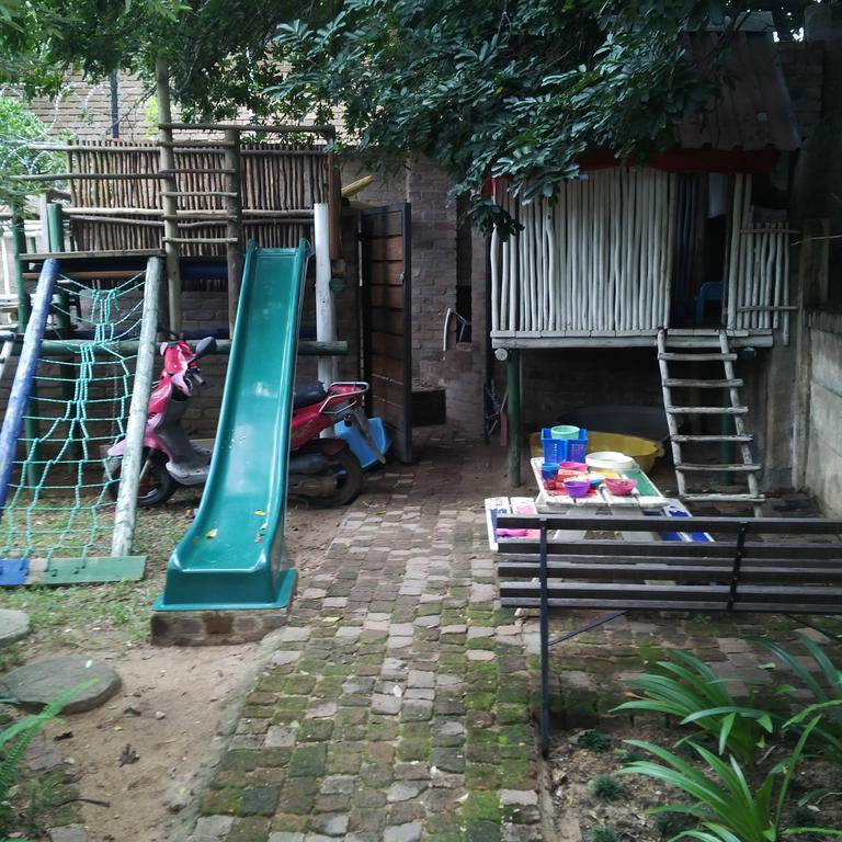 Zebrina Guest House Mbombela Exteriör bild